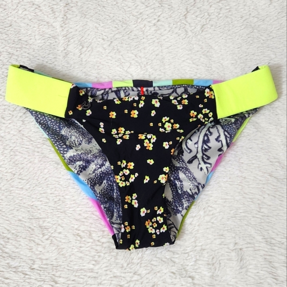 New!Maaji Mahalo Docks Reversible Bikini Bottoms